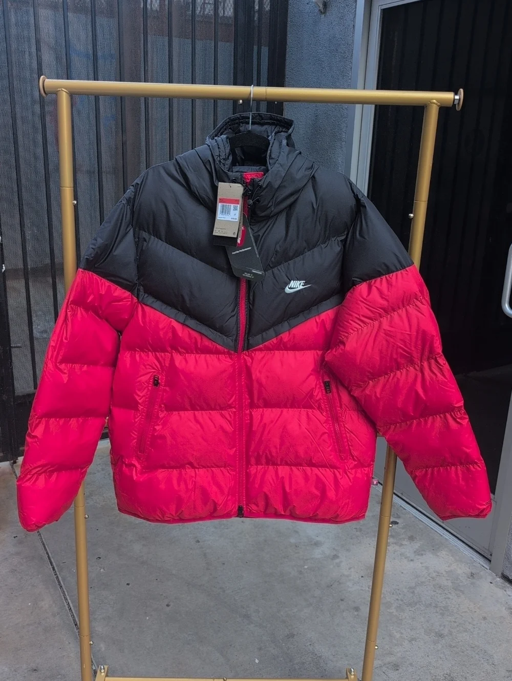Nike Men's Red & Black Puffer Jacket Size large